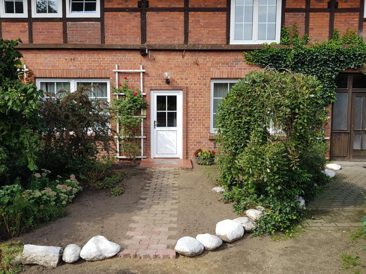 Neu renovierte Ferienwohnung mit Poolhaus & Sauna auf dem Bauernhof - B&B