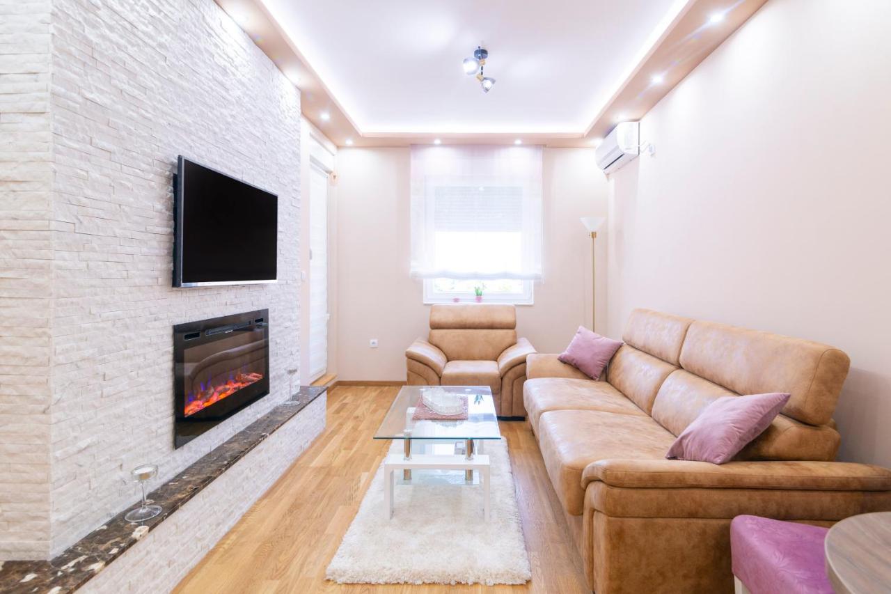Mili Lux Apartman - Ferienwohnung Novi Sad