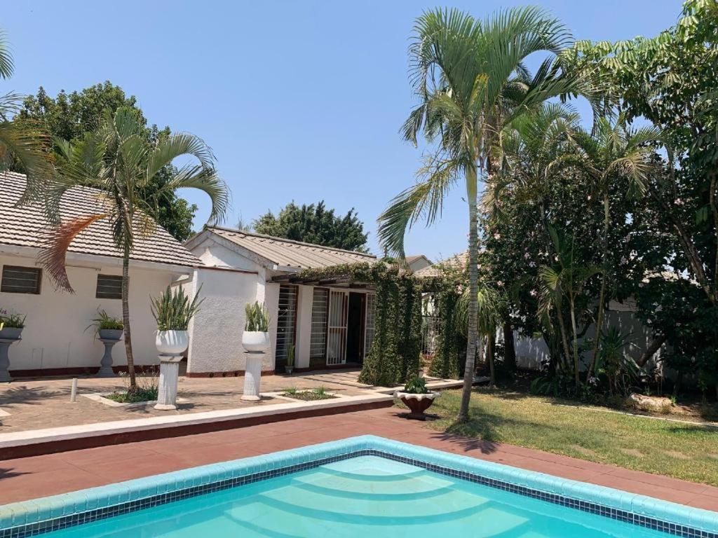 Copperbelt Executive Accommodation Ndola, Zambia - B&B