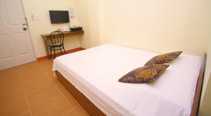 B&B Cebu City - Robe's Pension House - Bed and Breakfast Cebu City