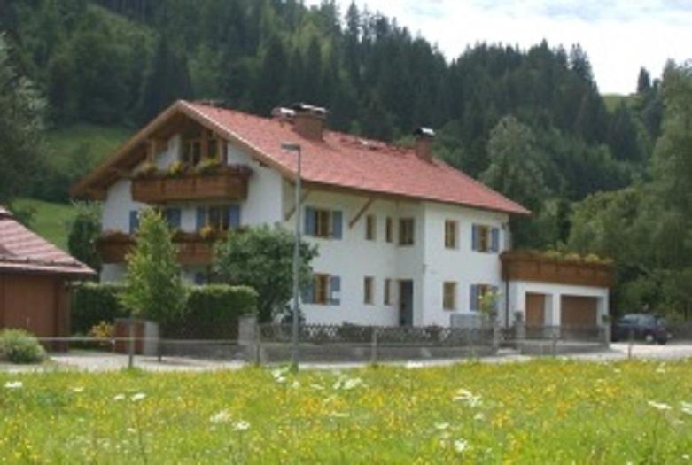 B&B Pfronten - Ferienwohnung Aletsee - Bed and Breakfast Pfronten