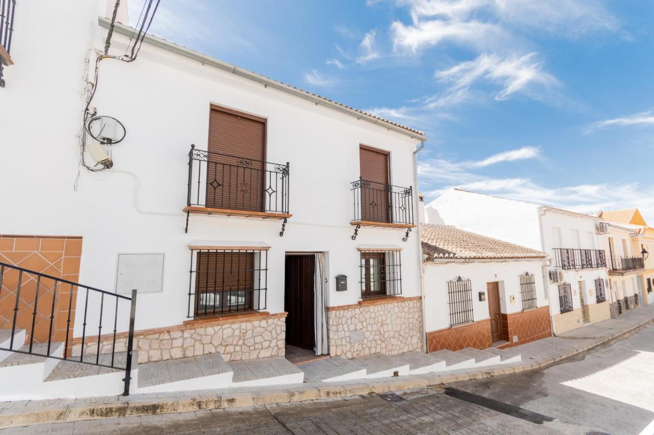Cubo's Casa El Torcal - Bed and Breakfast