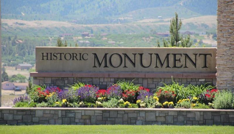 120 Winding Meadow by Vacation Rentals for You - Chambres d’hôtes Monument