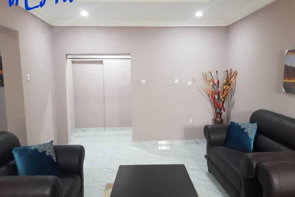 B&B Owerri - ULOM 1condos apartment - Bed and Breakfast Owerri