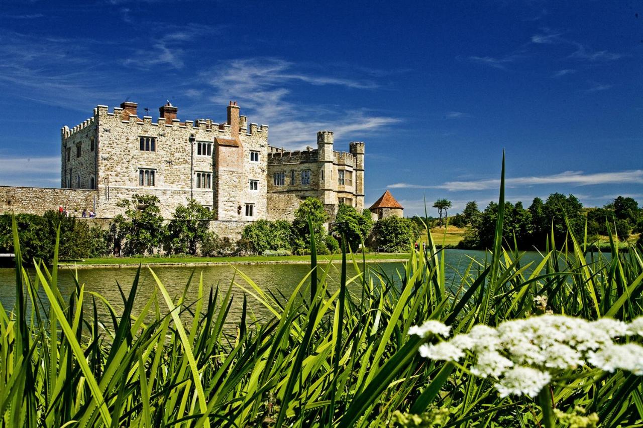 B&B Maidstone - Leeds Castle Maiden's Tower - Bed and Breakfast Maidstone