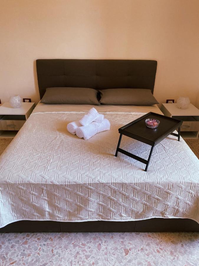 Chambre Double avec Balcon (2 Adultes + 1 Enfant)