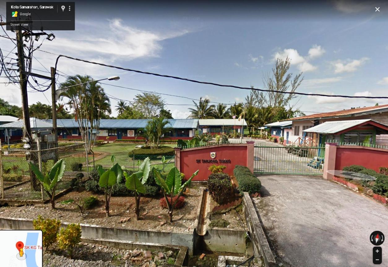 Haji Ineng Homestay- Guest House - B&B