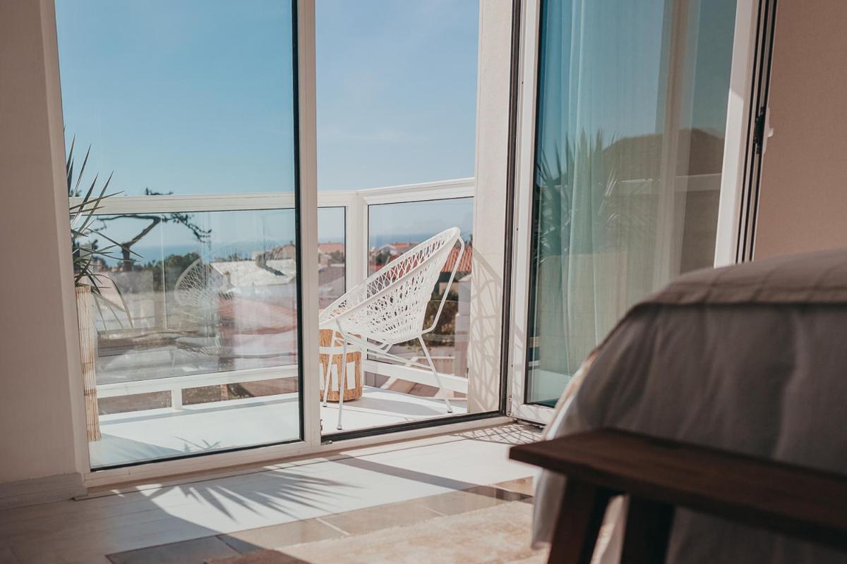 Double Room with Balcony and Sea View