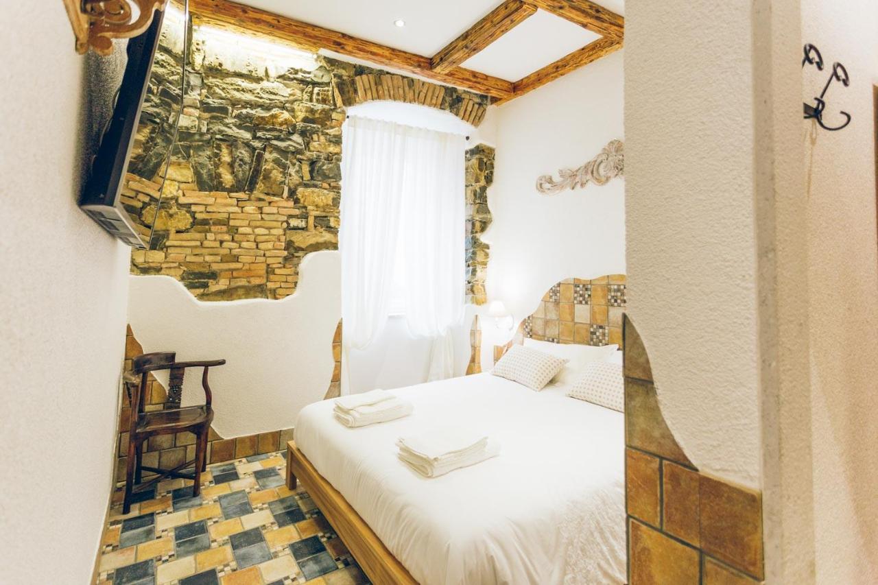 B&B Trieste - AQUILA D'ORO TRIESTE - Bed and Breakfast Trieste