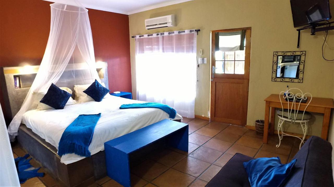 Semi Luxury Room 14