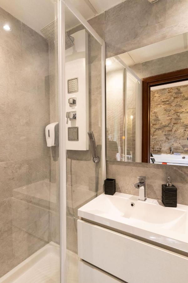 Double Room with Spa Bath