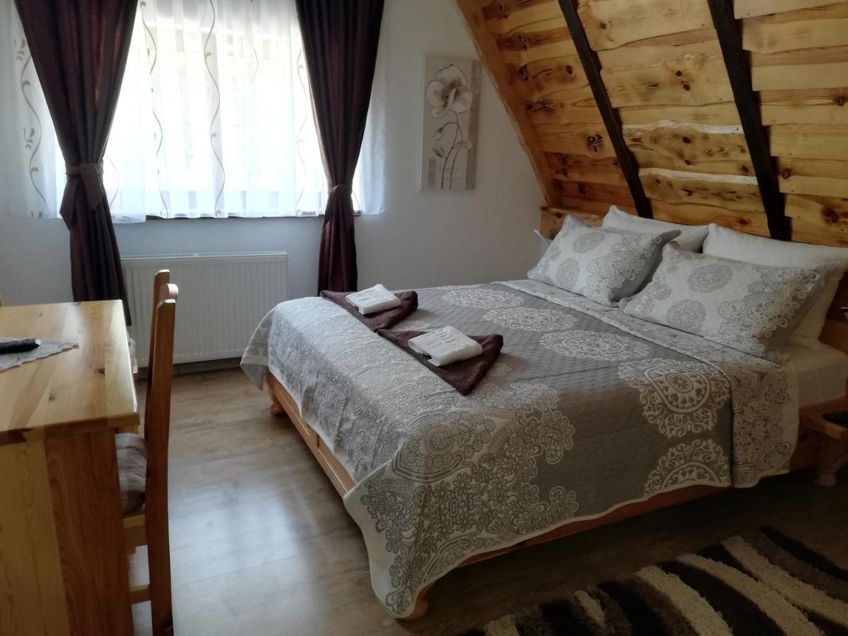 B&B Plitvička Jezera - Rustic Lodge Plitvice 1 - Bed and Breakfast Plitvička Jezera