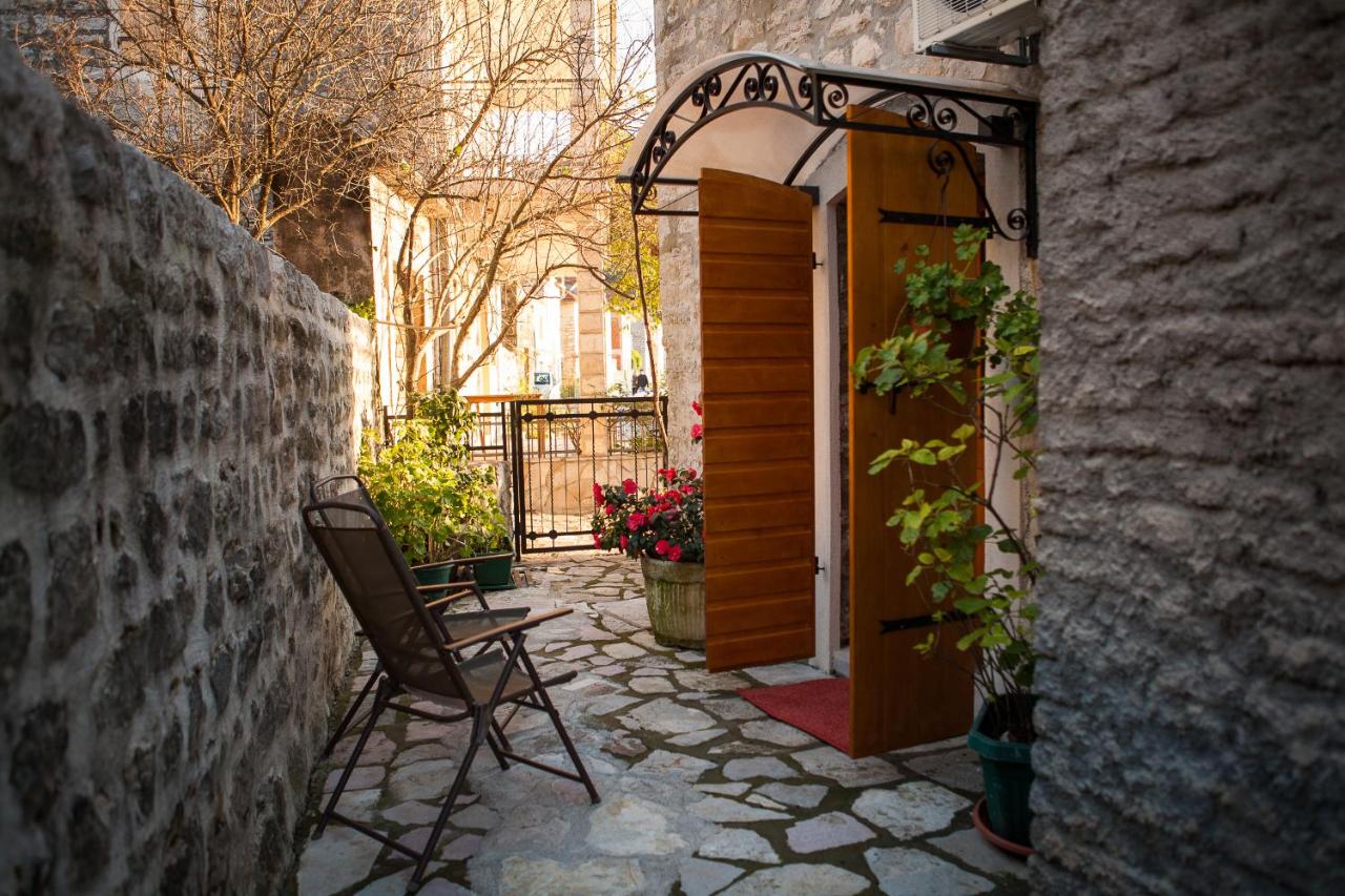 Studio with Patio and Sea View
