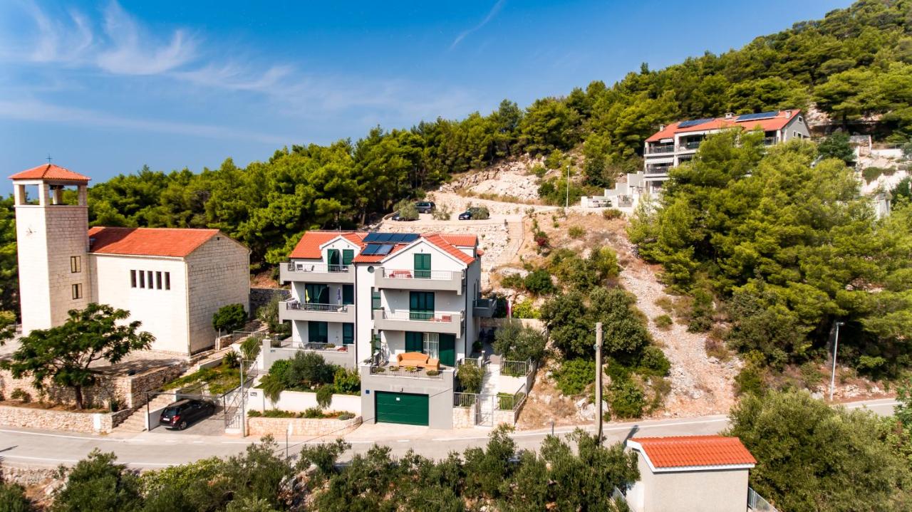 ISLAND HVAR LUXE Holiday Villa Maslina with Beach - Chambres d'hôtes Milna
