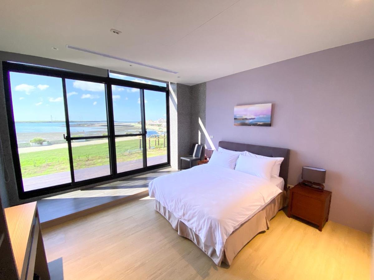 Deluxe Double Room with Balcony and Sea View