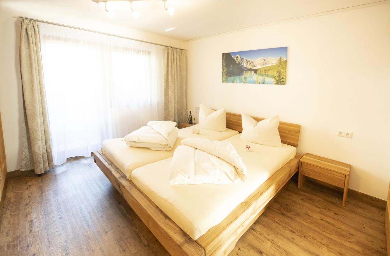 Three-Bedroom Apartment with Mountain View, Garden and Kitchenette