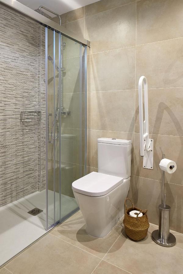 Chambre Double - Accessible aux Personnes à Mobilité Réduite