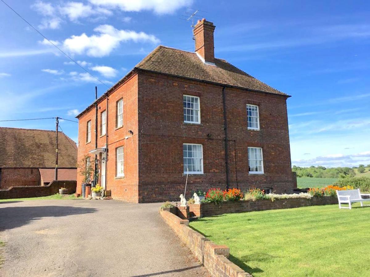 B&B Thatcham - Colthrop Manor with Gardens - Bed and Breakfast Thatcham