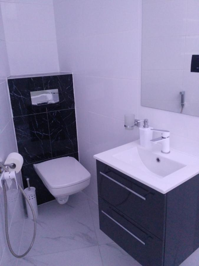 Single Room with Private Bathroom