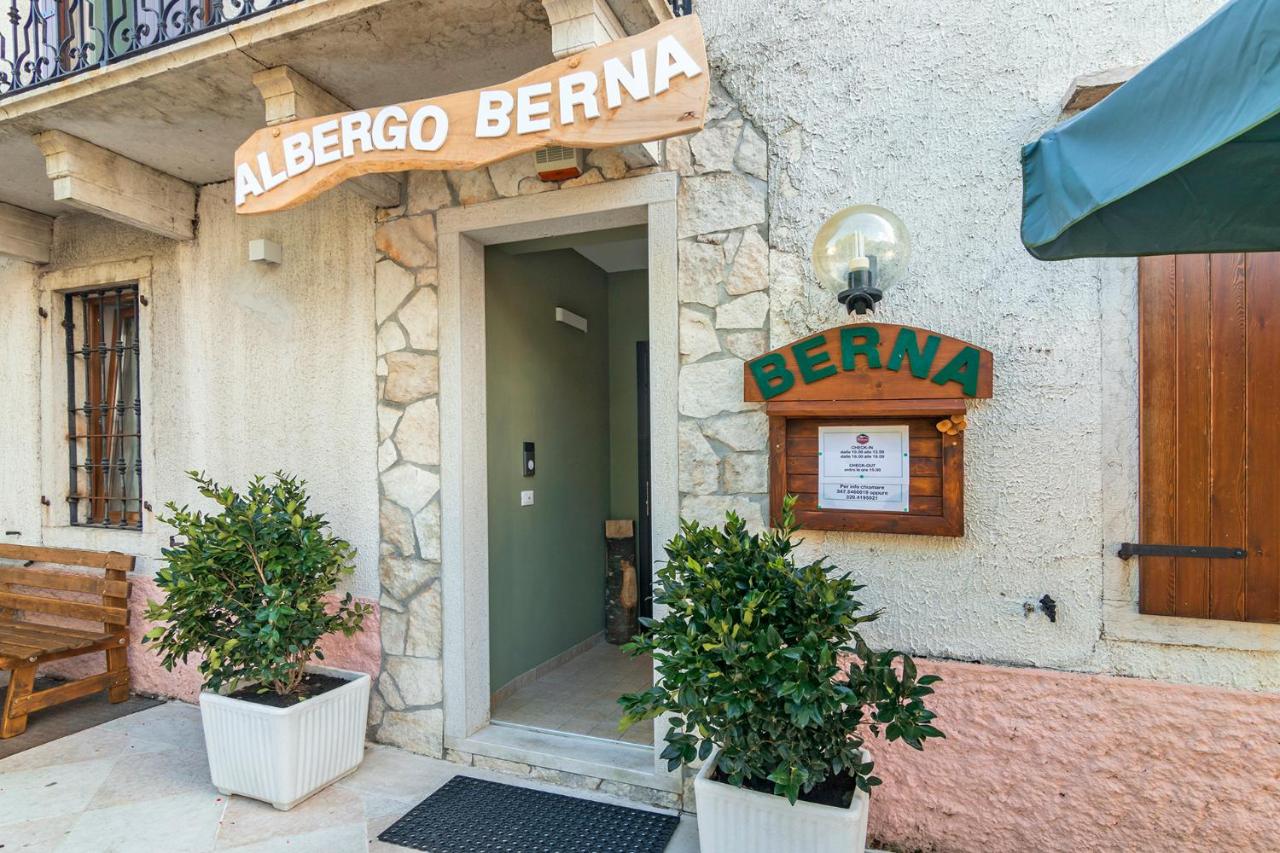 B&B Erbezzo - Albergo Berna - Bed and Breakfast Erbezzo