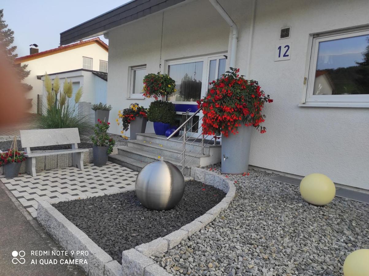 B&B Ensingen - Ferienwohnung Gartenblick - Bed and Breakfast Ensingen