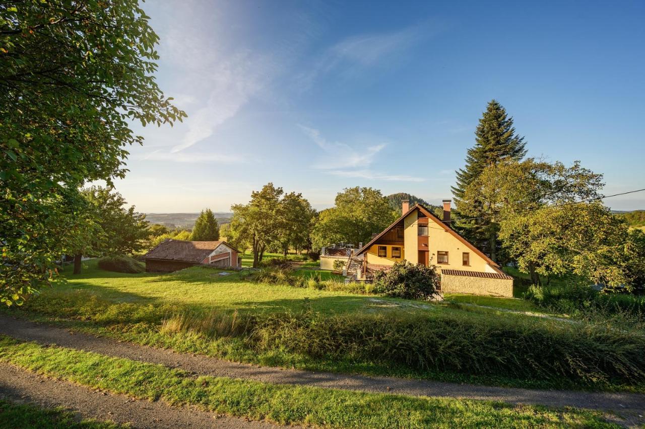 Chalupa pod Ještědem - B&B