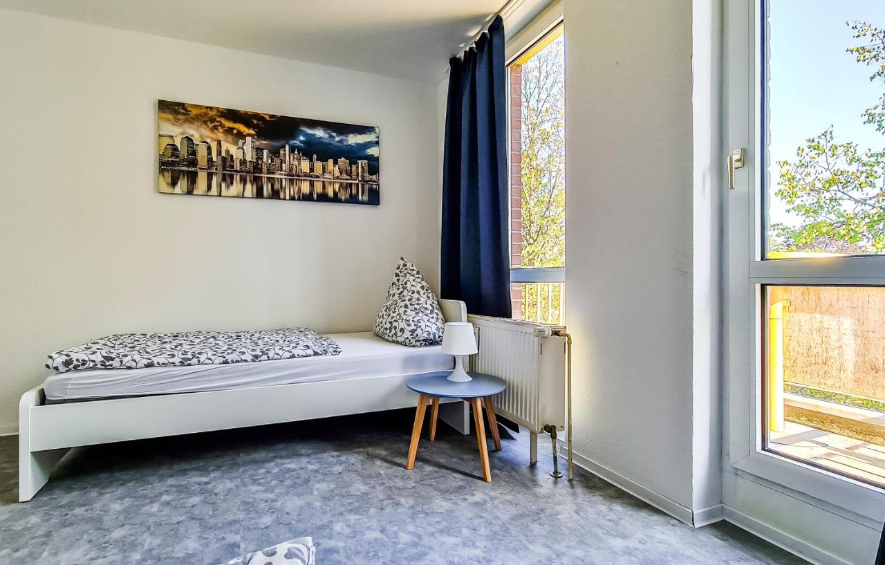 Three-Bedroom Apartment with Balcony