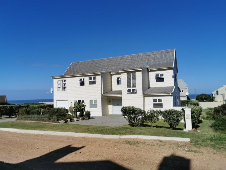 BEAUTIFUL COTTAGE FANTASTIC BEACH - B&B