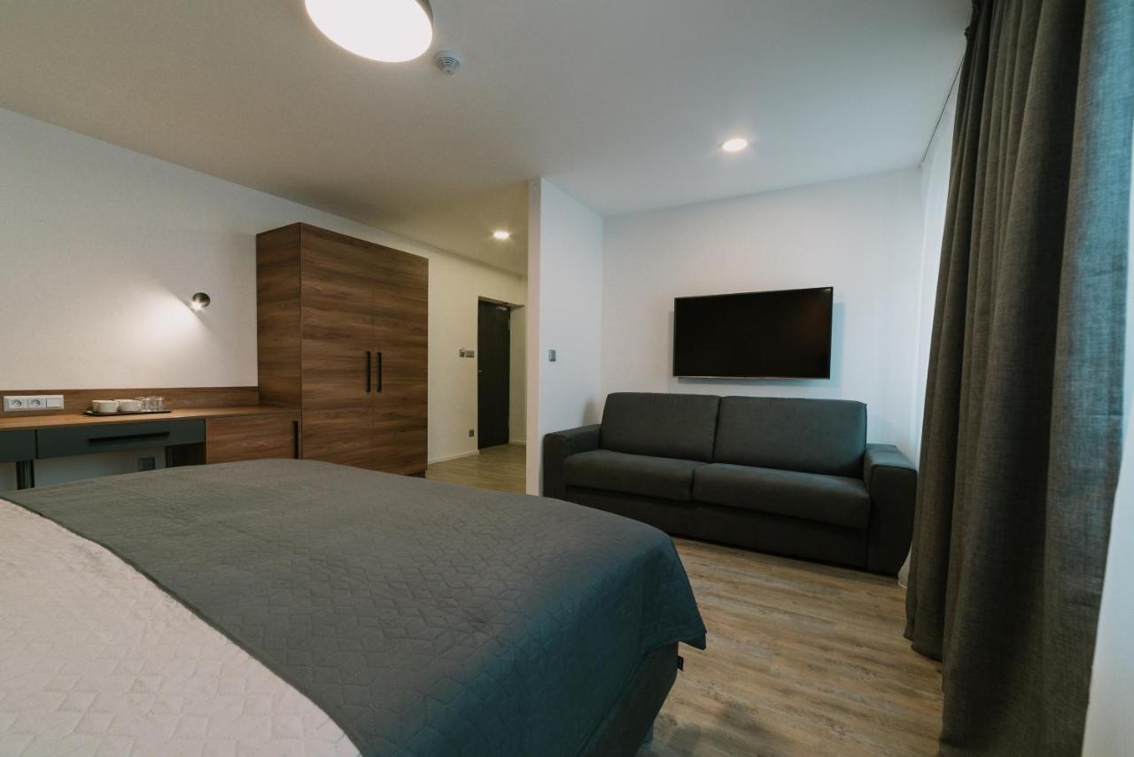 Deluxe Double Room with Extra Bed