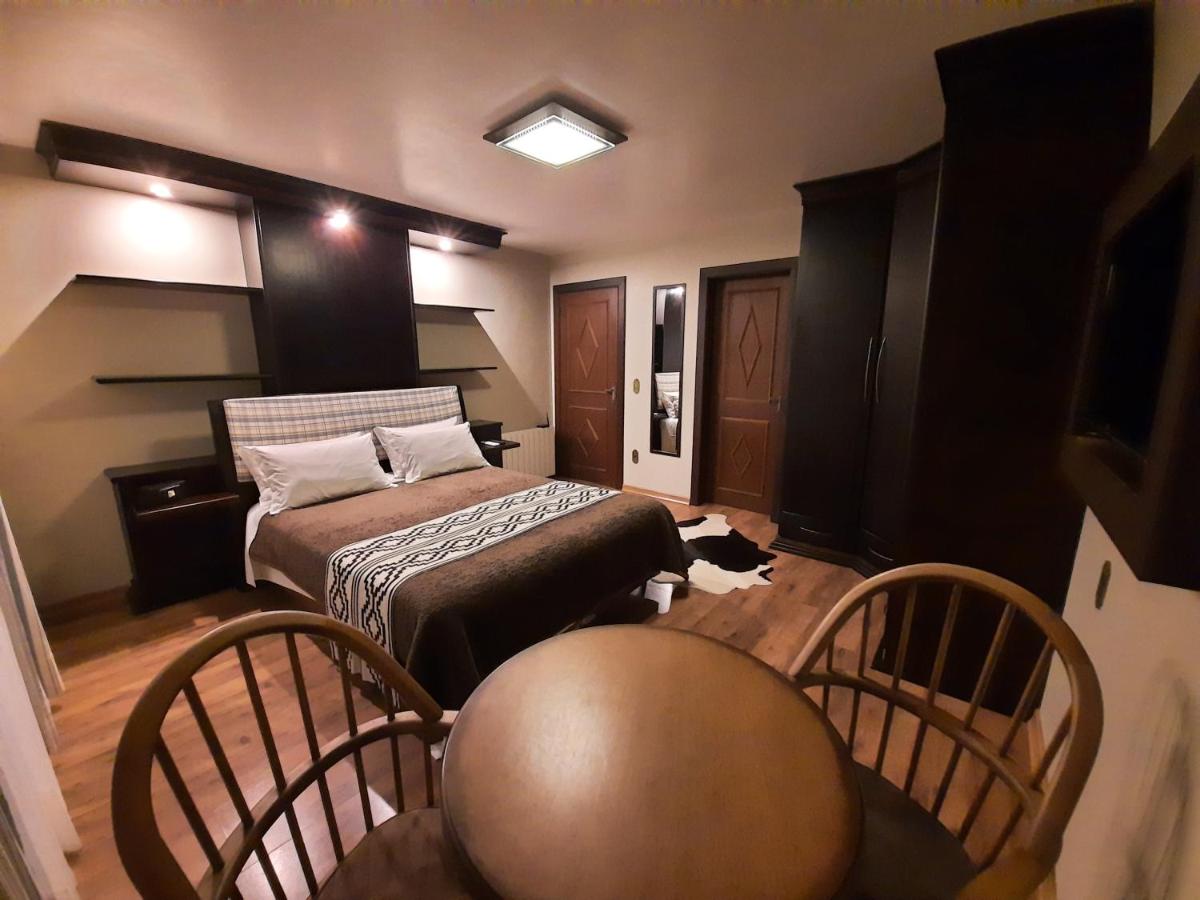 Deluxe Double or Twin Room with Spa Bath for 1 person 