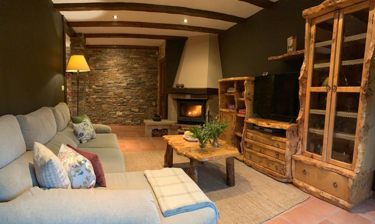 Chalet Rural Toñita 400 m playa piscina barbacoa chimenea - B&B Bueu