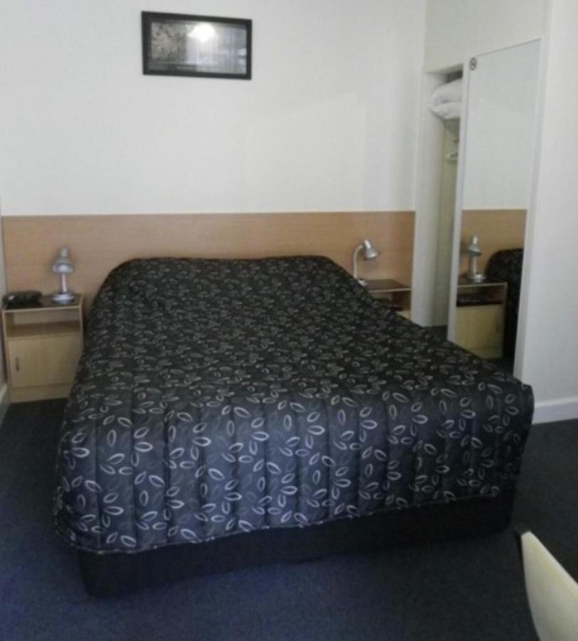 Chambre Lit Queen-Size 