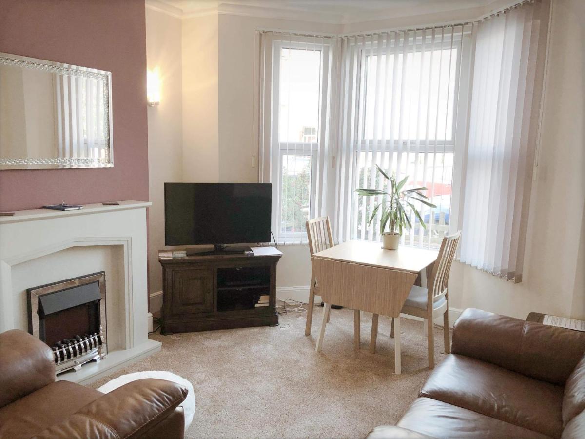 B&B Southend-on-Sea - Richmond Luxury flat Fabulous location - Bed and Breakfast Southend-on-Sea