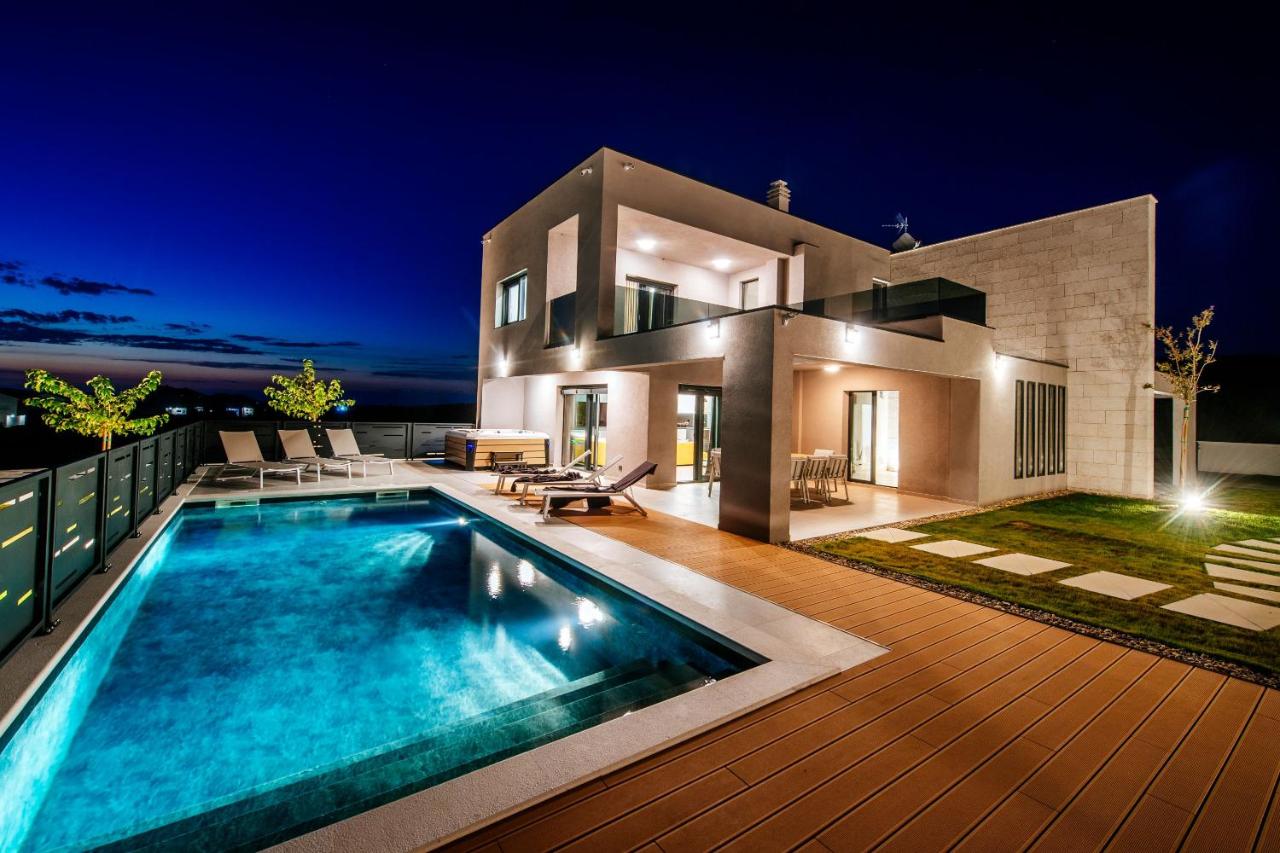 Villa Maluja - B&B Debeljak