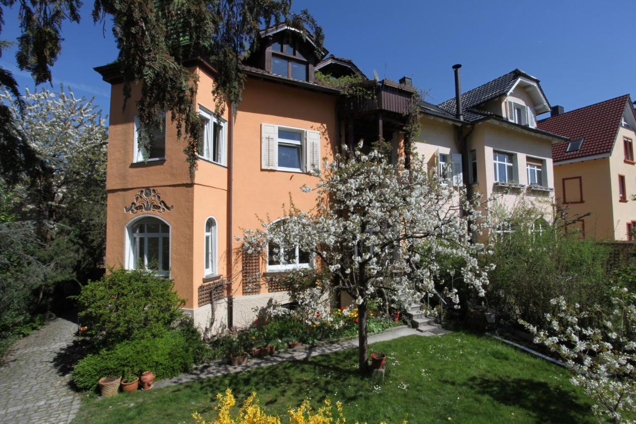 B&B Konstanz - Ferienwohnung Roos am See - Bed and Breakfast Konstanz