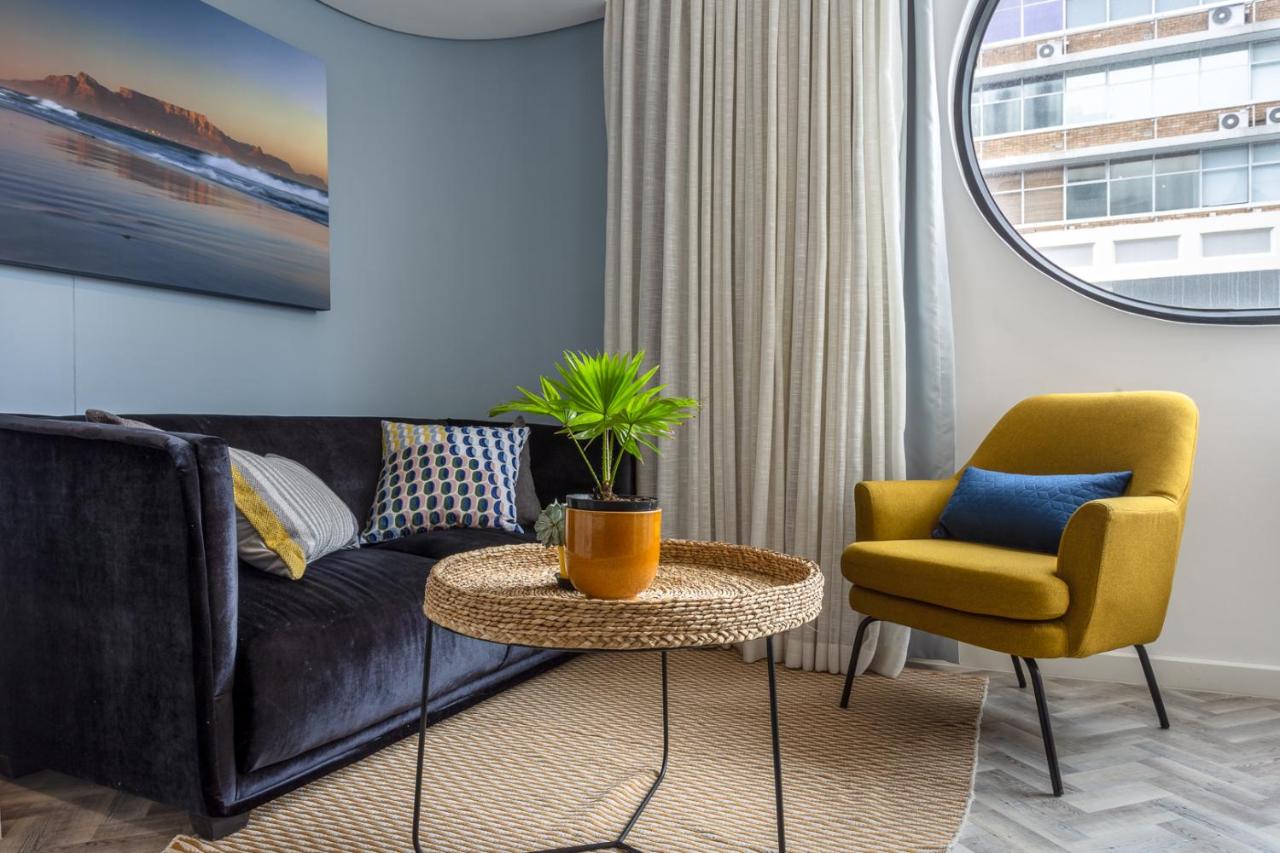 Elegant City Pad - B&B