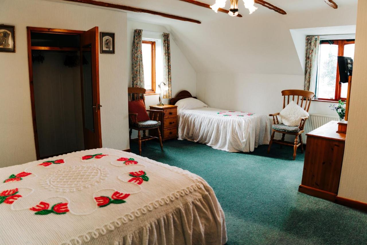 Zweibettzimmer mit Badewanne