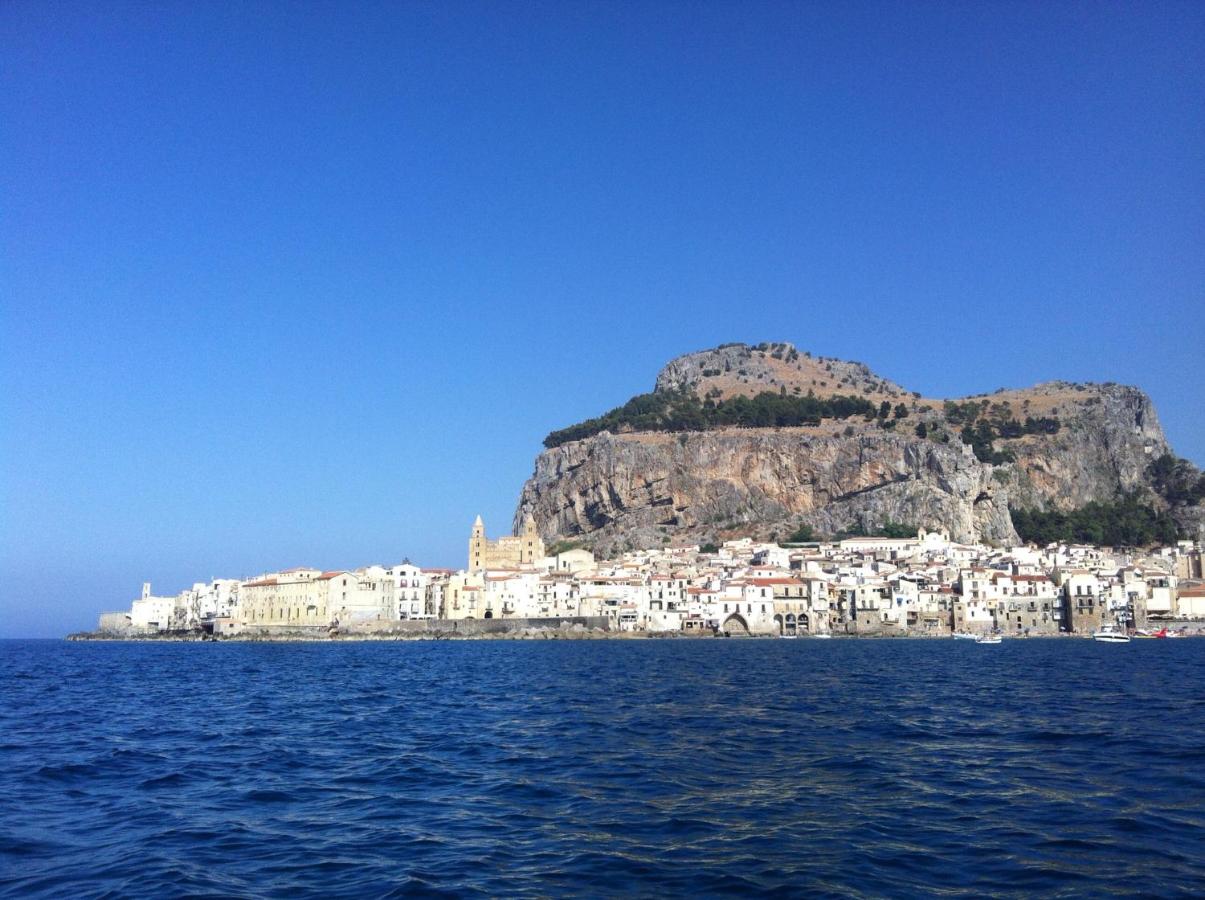 One-Bedroom Apartment - Via Francavilla 11