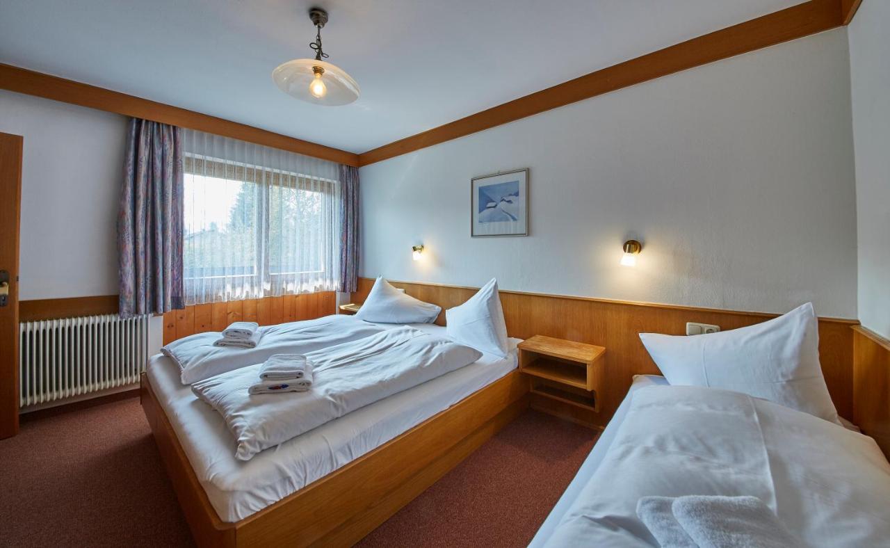 One-Bedroom Apartment with Balcony (2-3 Adults)