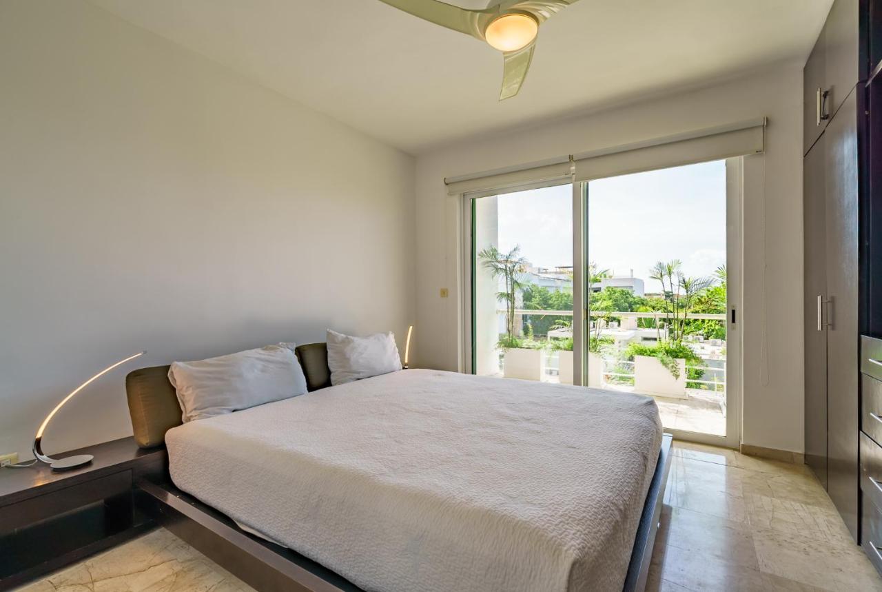 Duplex with Rooftop Plunge Pool short walk to Beach - B&B Playa del Carmen