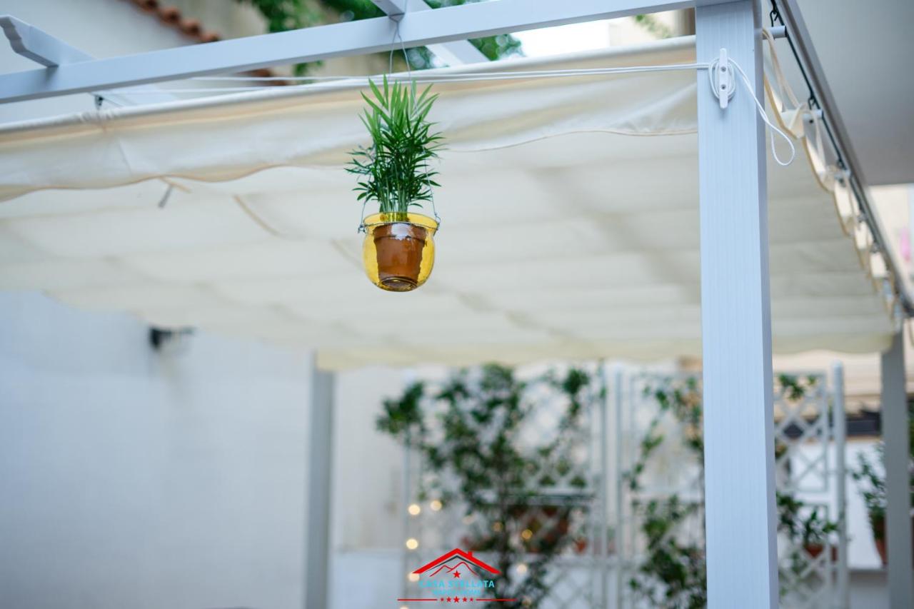 Casa stellata Napoli home in the center - B&B Napoli