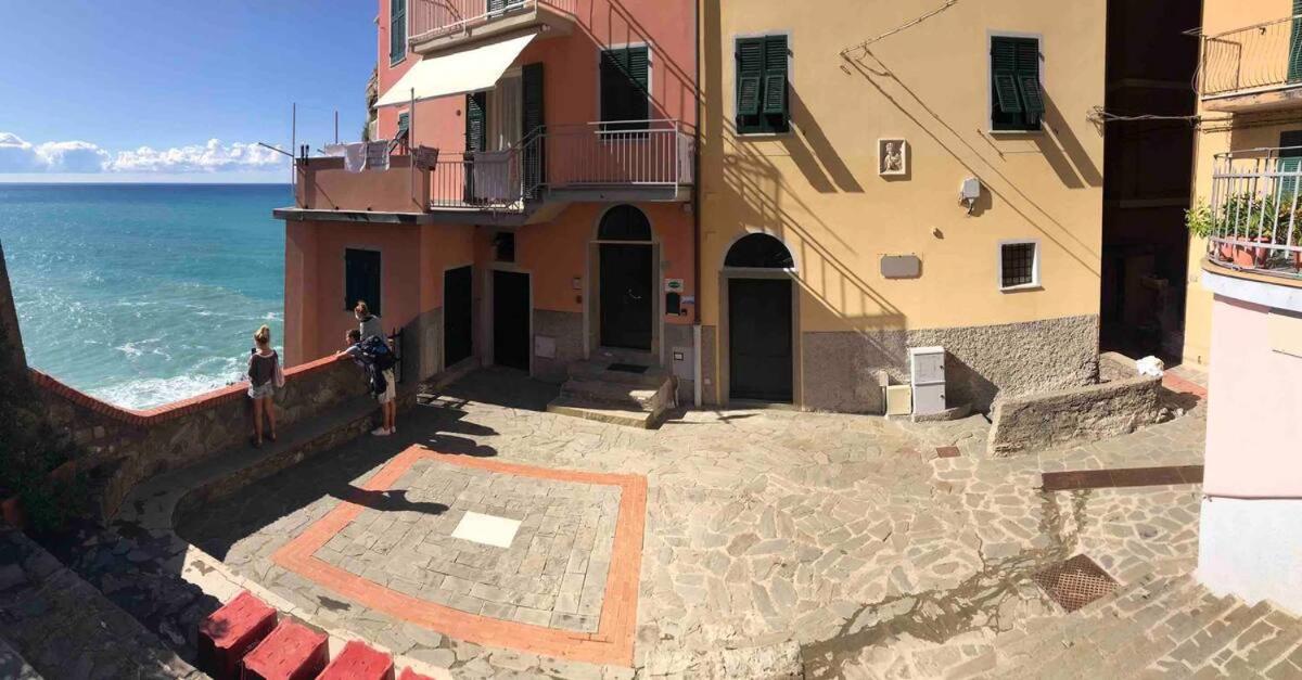 Hannette Cinqueterre Apt Libeccio - B&B Manarola