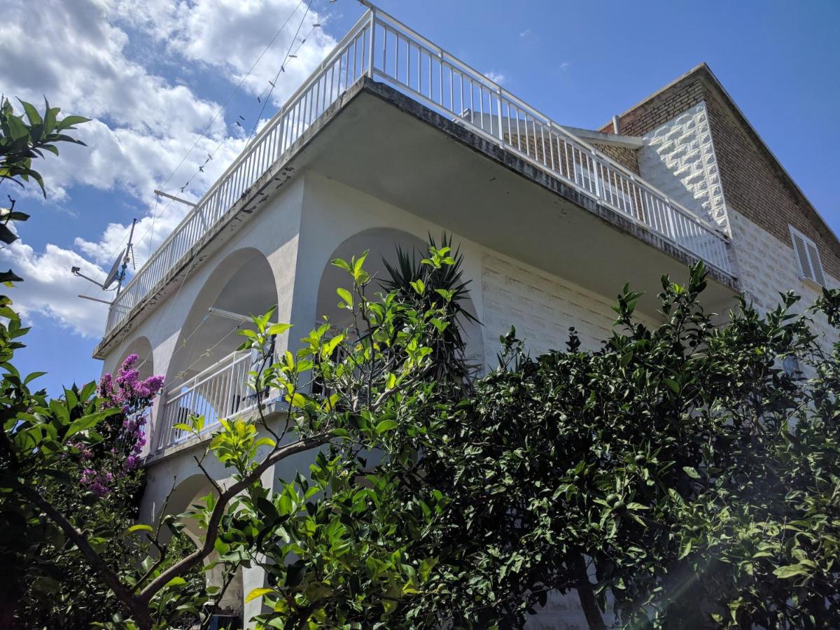 Armstrong Apartments - Kornjaca - B&B