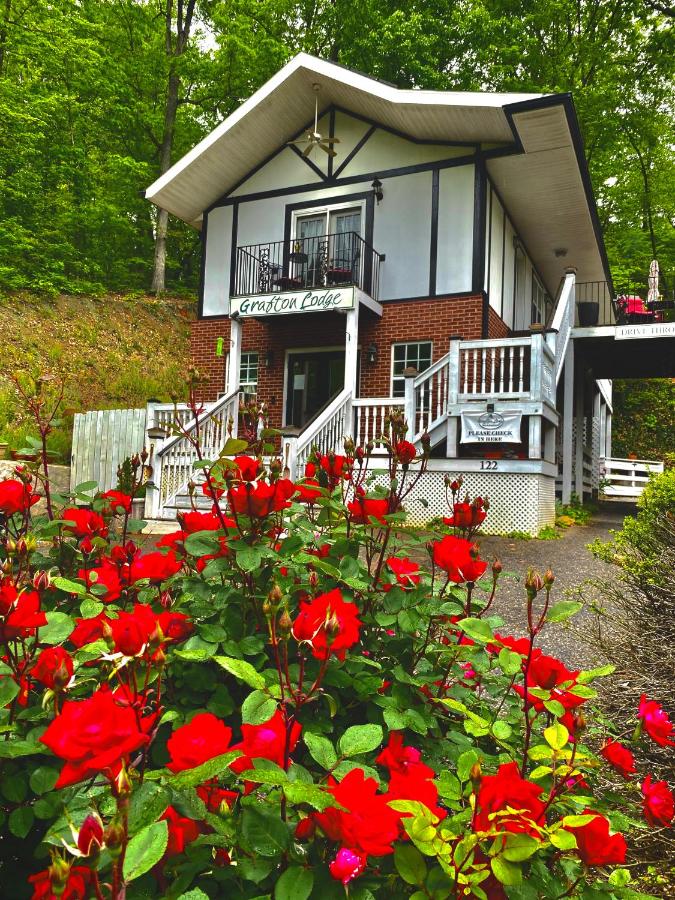 B&B Lake Lure - Grafton Lodge - Bed and Breakfast Lake Lure