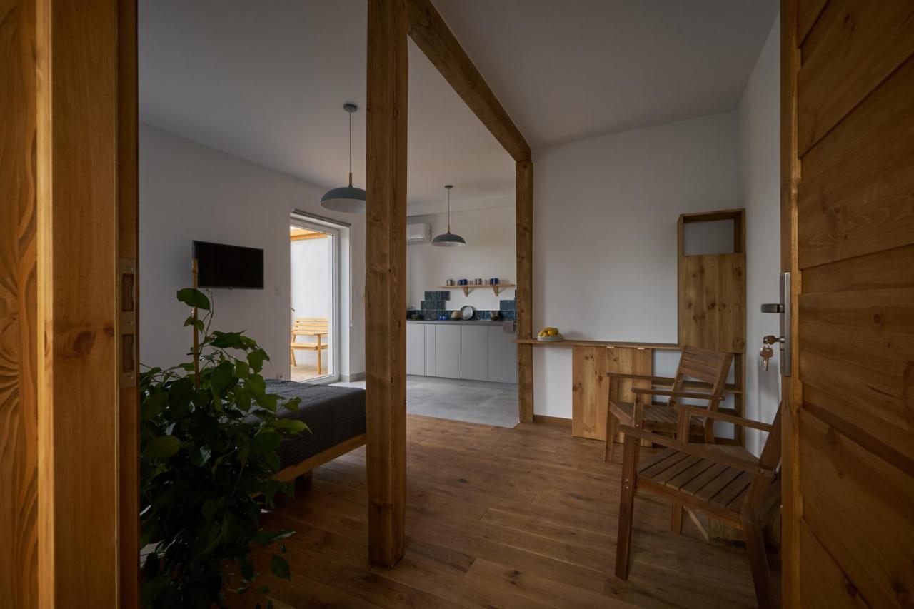 Apartment with Terrace - First Floor