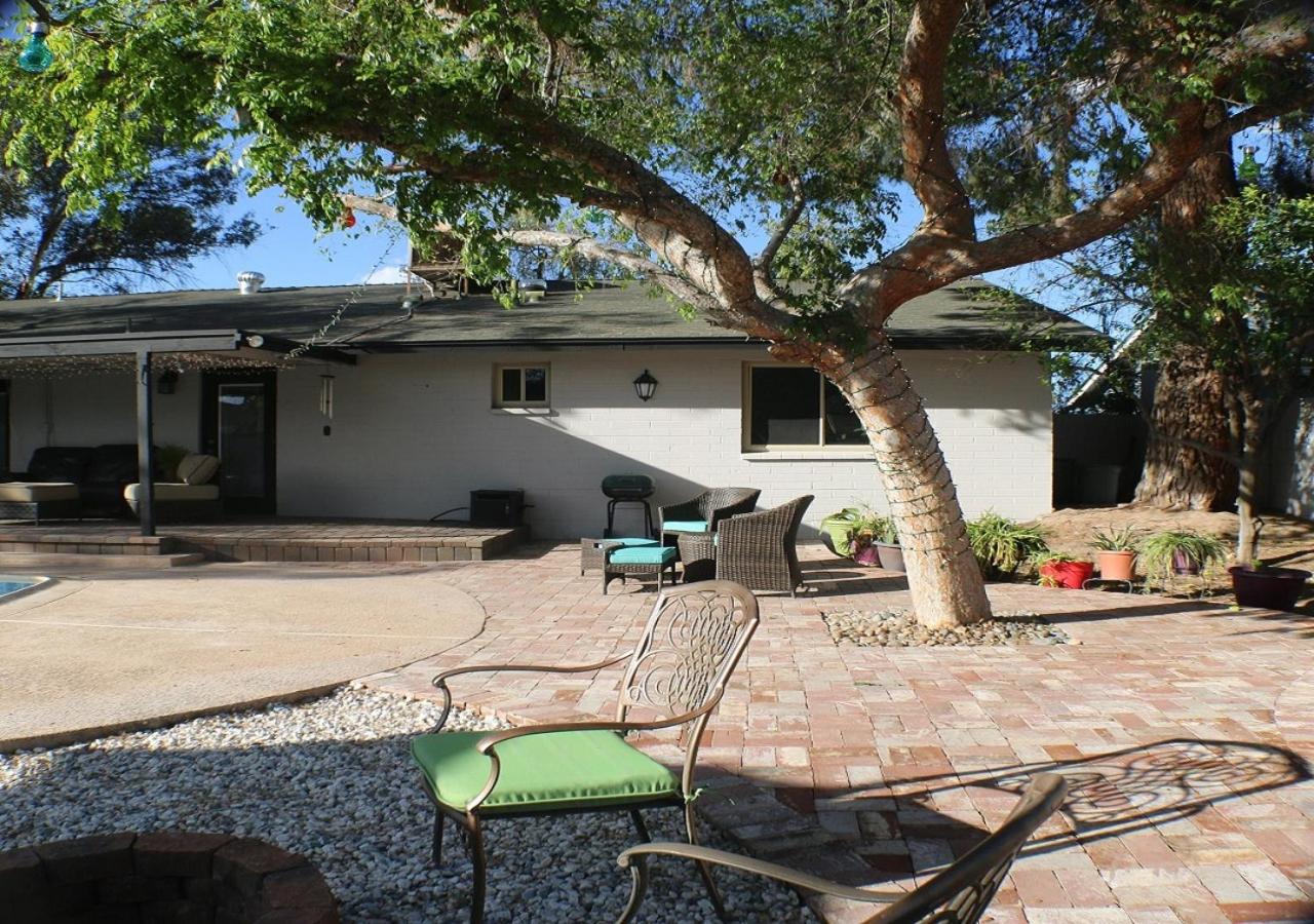 Tempe Escape with Heated Pool, Billiards & Firepit Fun - B&B