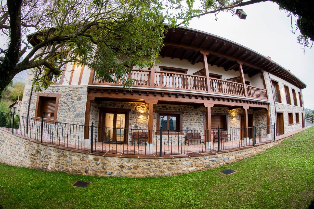 Apartamentos Los Picos de Europa - B&B