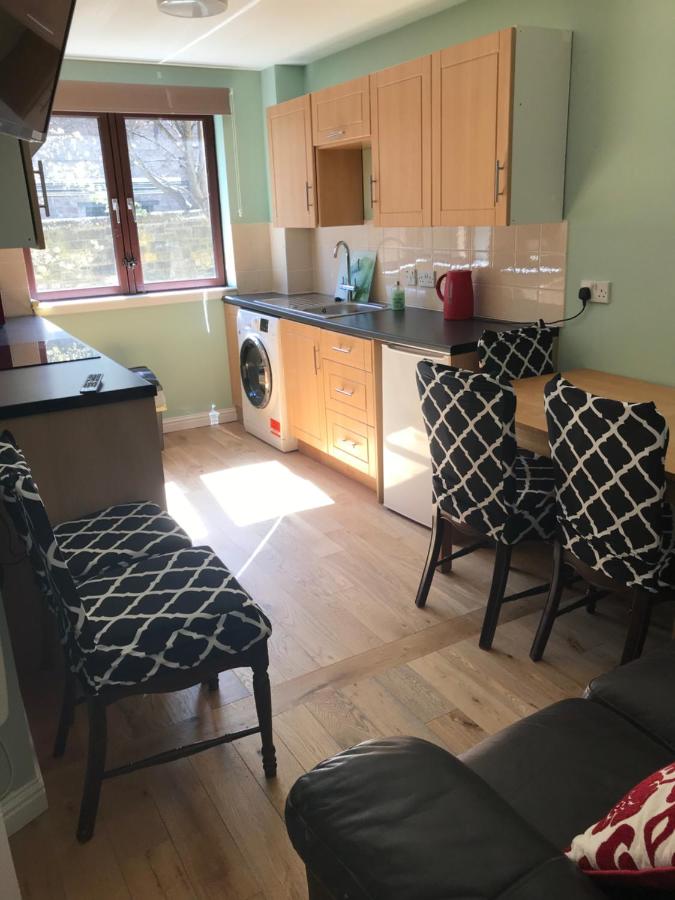 Edinburgh City Centre Old Town Holiday Apartment 3 bedrooms - Bed and Breakfast Edinburgh