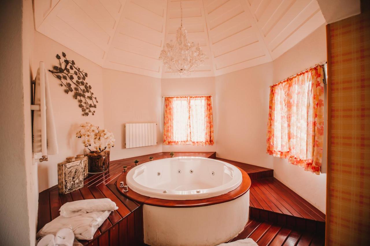 King Suite with Spa Bath