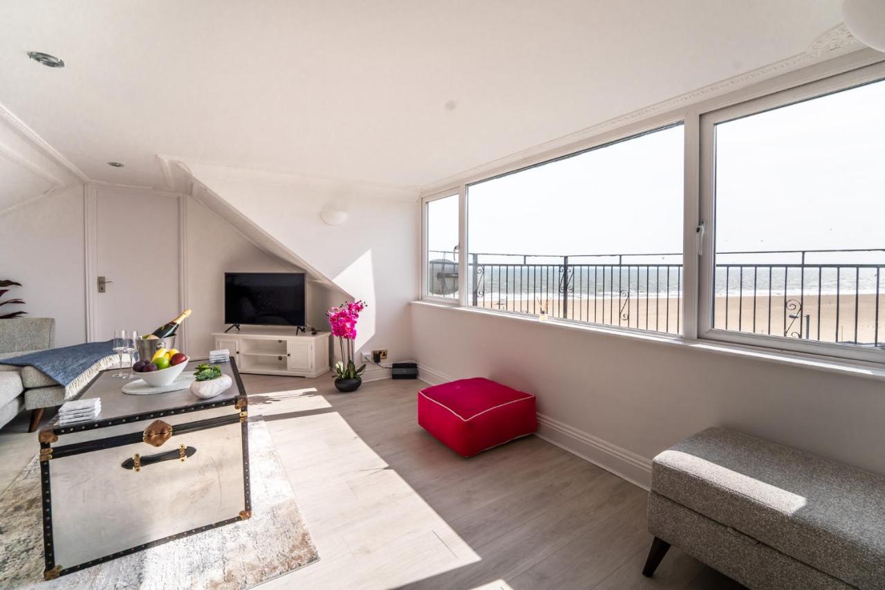 B&B Gorleston-on-Sea - Stunning Sea View Penthouse – 2 Bedroom – 2 Bathroom - Bed and Breakfast Gorleston-on-Sea